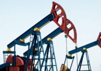 原油価格高騰、家計への影響は？