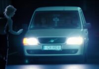 背中を叩く幽霊タクシー